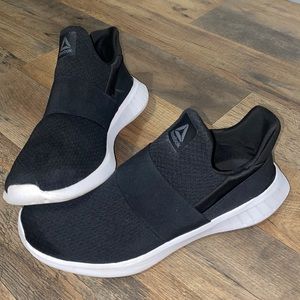 Black Mesh Reebok Athletic Shoes Size 10